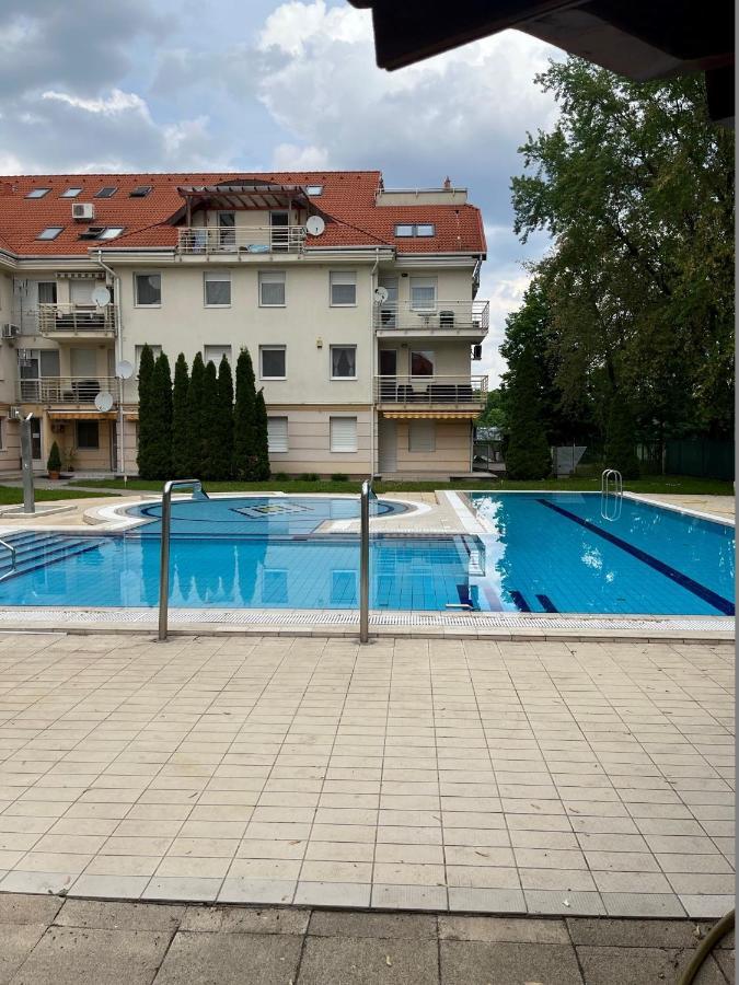 Brookforest Apartman Hajduszoboszlo Bagian luar foto