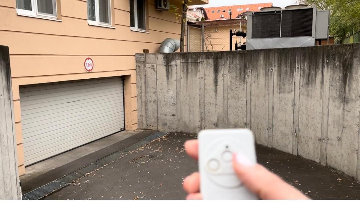 Brookforest Apartman Hajduszoboszlo Bagian luar foto