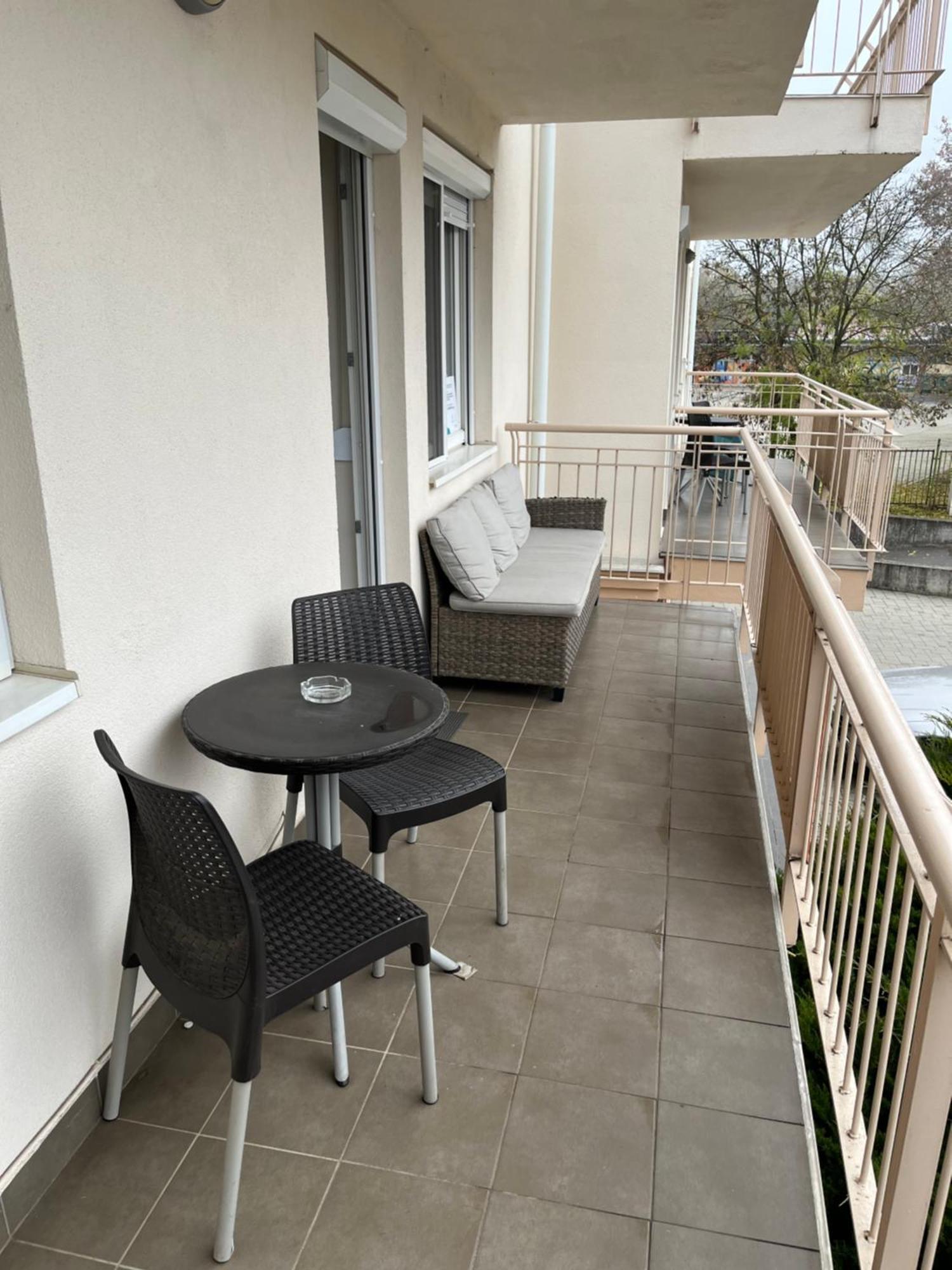 Brookforest Apartman Hajduszoboszlo Bagian luar foto