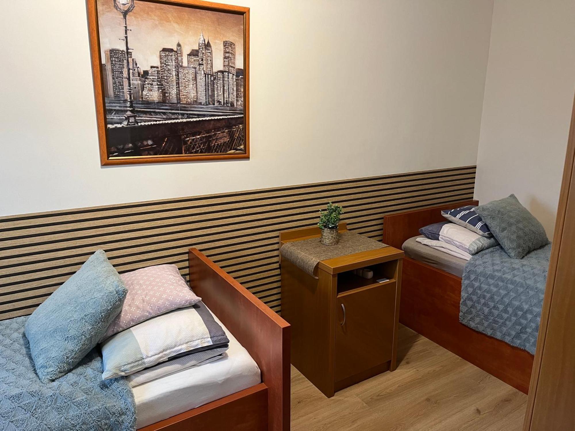 Brookforest Apartman Hajduszoboszlo Bagian luar foto
